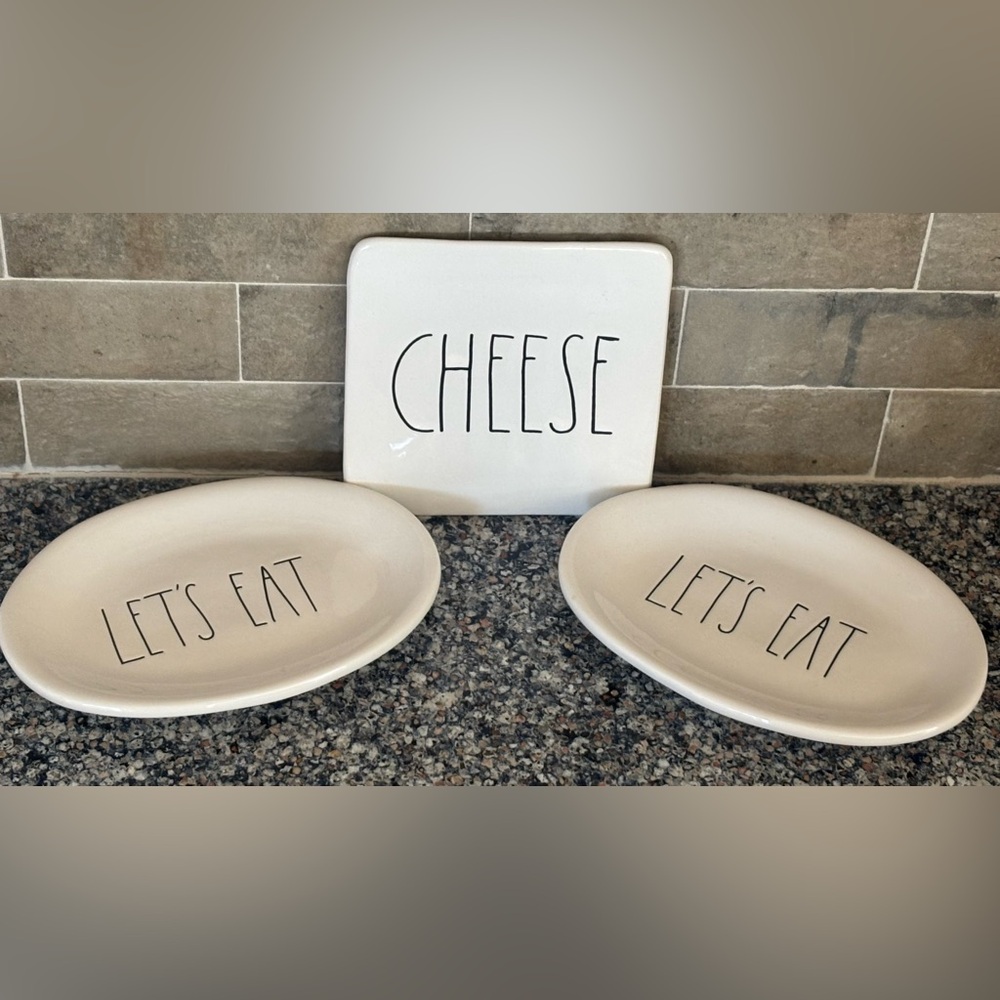🧀Rae Dunn CHEESE and LET’S EAT Plates Set